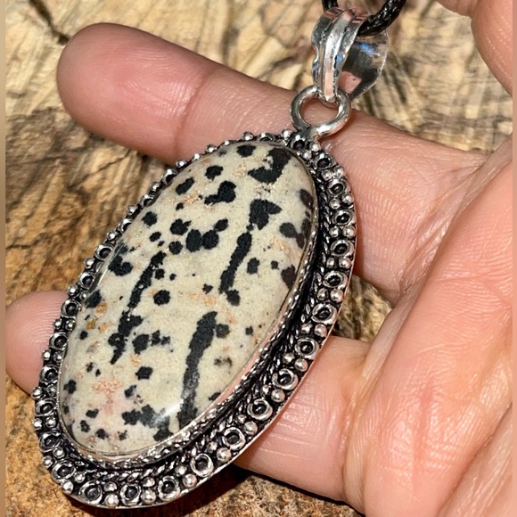 Speckled Dalmation Stone Pendant 2 1/2” - Picture 3 of 13